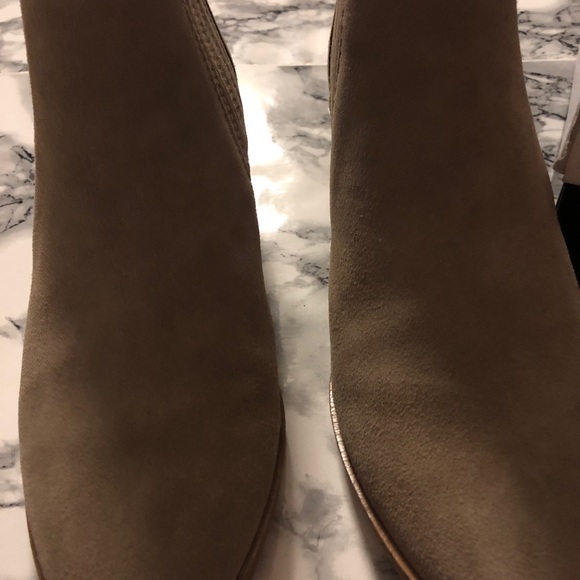 Dolce Vita Kadie Booties - Picture 6 of 6